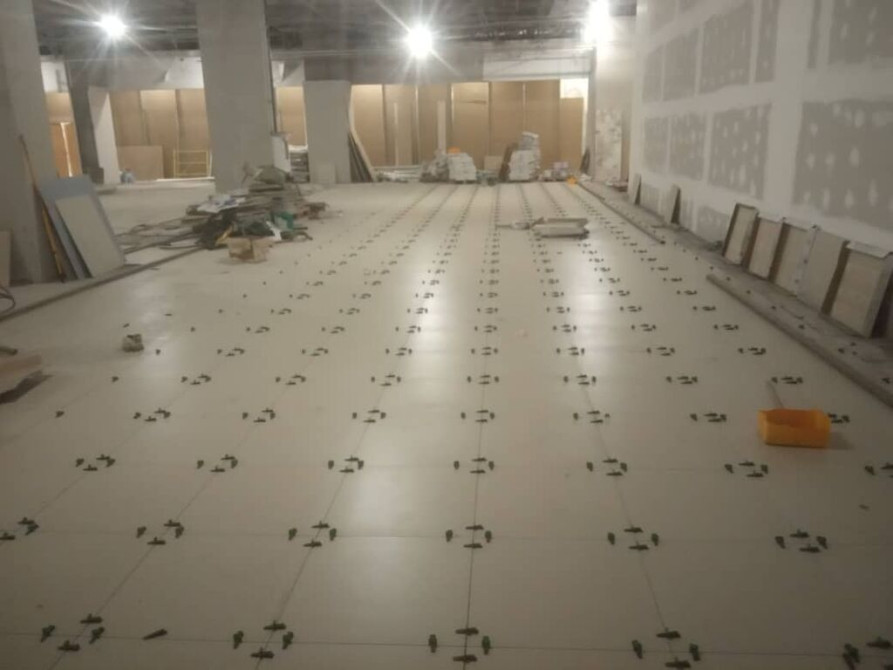 Укладка плитки на пол | Керамогранитая плитка | Горизонтальная укладка Больше 6 лет опыта Бишкек - сүрөт 1