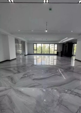 Укладка плитки в ванной | Керамогранитая плитка | Вертикальная укладка Больше 6 лет опыта Бишкек - изображение 1