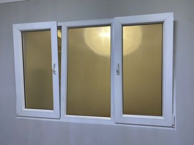 Стояло между комнат состояние нового окна. Размер 1,70 на 1,10. Белое Бишкек - изображение 6