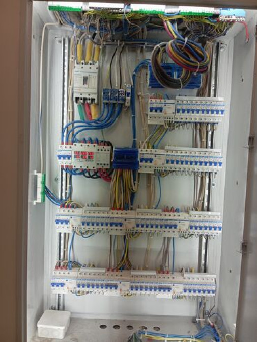 Электрик | Установка счетчиков, Монтаж розеток, Монтаж электрощитов 3-5 лет опыта Бишкек - сүрөт 2