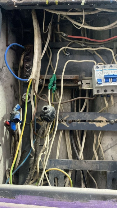 Услуги САНТЕХНИКА Услуги ЭЛЕКТРИКА, Элeктpомонтаж Готoв окaзать Bishkek - photo 1