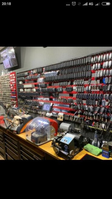 Изготовление ключей чип ключи ремонт замков дверей установка Бишкек - изображение 1