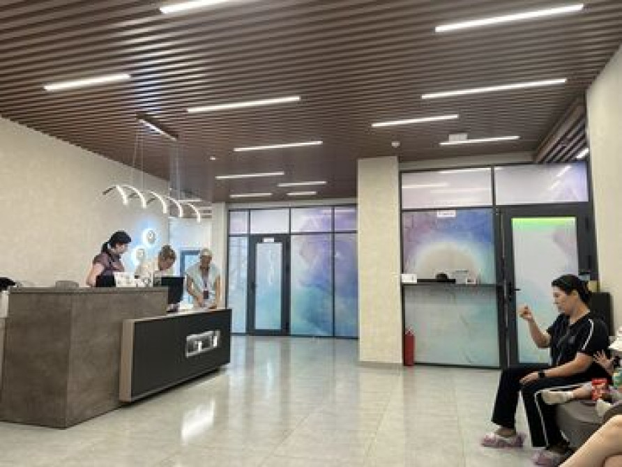 Требуется Продавец-консультант График: Пятидневка, % от продаж, Полный рабочий день Бишкек - изображение 1