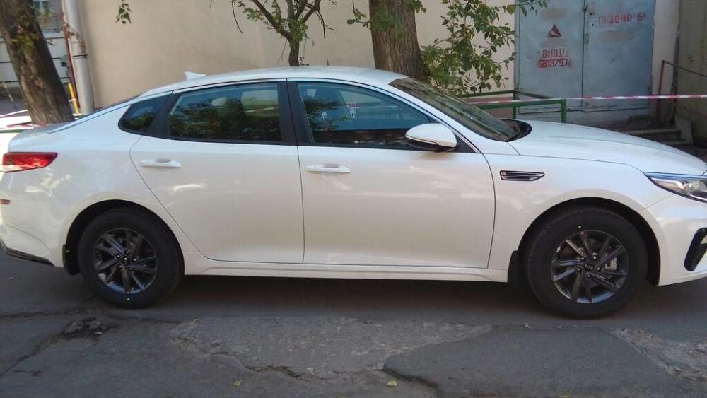 Авто интруктор со стажем. Общ без аварийный стаж 25лет. знания ПДД на Бишкек - изображение 1