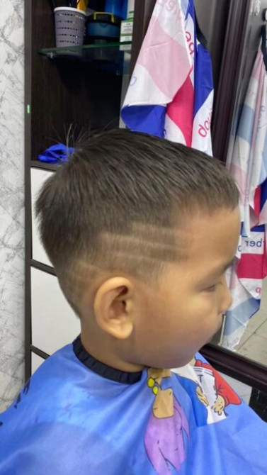 ДЕТСКИЕ СТРИЖКИ ПРОФЕССИОНАЛЬНЫЕ МАСТЕРА С ОПЫТОМ 20 ЛЕТ ЛЮБОЙ Бишкек - изображение 4