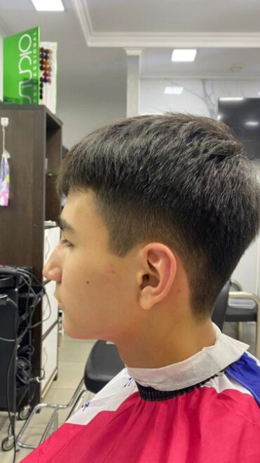 ДЕТСКИЕ СТРИЖКИ ПРОФЕССИОНАЛЬНЫЕ МАСТЕРА С ОПЫТОМ 20 ЛЕТ ЛЮБОЙ Бишкек - изображение 1