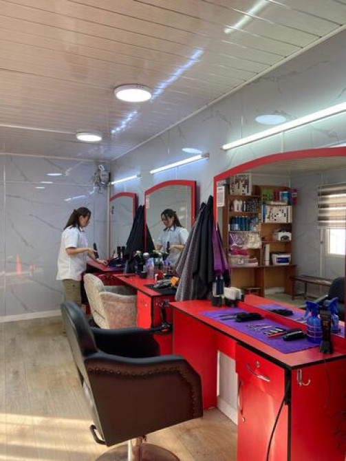 Срочно требуется мастер универсал (сдаю в аренду кресло Опыт не менее Bishkek - photo 2