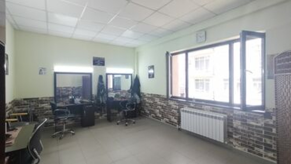 Требуется мужской Парикмахер на 
Адрес: 12 микрорайон 19а 2-этаж Bishkek - photo 2