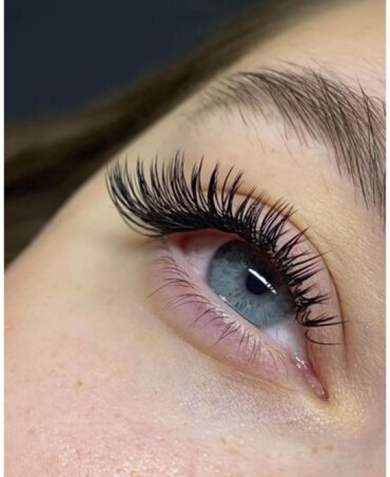 Наращивание ресниц обеспечивает дополнительный объем и длину, создавая Bishkek - photo 4