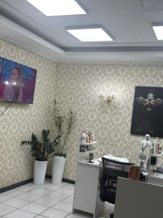 Выравнивание, Дизайн, Гель лак, шеллак, Маникюр, Педикюр, Одноразовые расходные материалы, Услуга в 4 руки Бишкек - изображение 2