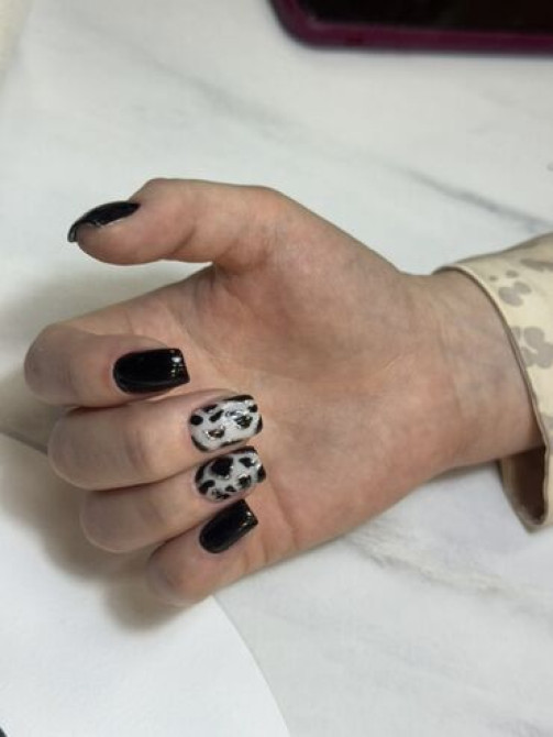 Услуга маникюра с разнообразным дизайном, предлагающая несколько Бишкек - сүрөт 1