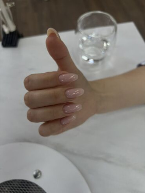 Услуга маникюра с разнообразным дизайном, предлагающая несколько Бишкек - сүрөт 5