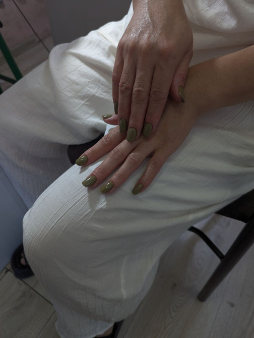 Маникюр ???????? наращивание-600с покрытие-400 комби макикюр-200 снятие-200 Бишкек - сүрөт 1