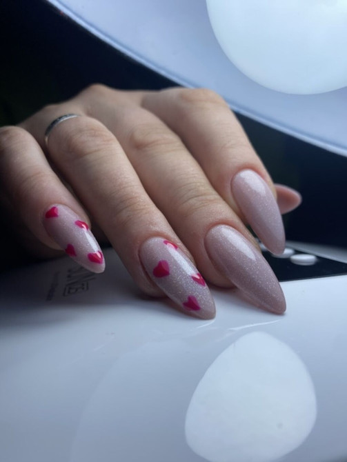 Предлагается услуга маникюра с покрытием. Маникюр выполнен в нежных Bishkek - photo 1